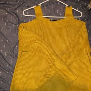 A yellow top